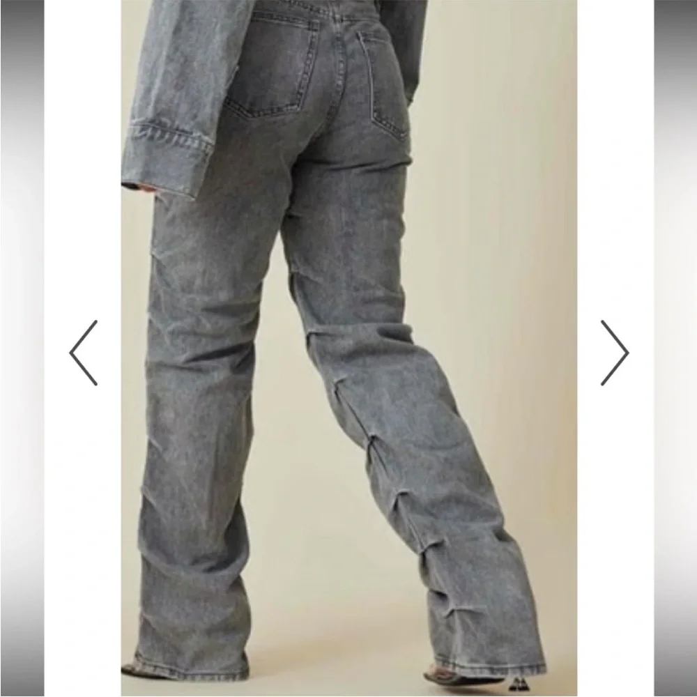 PrettyLittleThing Gray‎ Washed Straight Leg Jeans